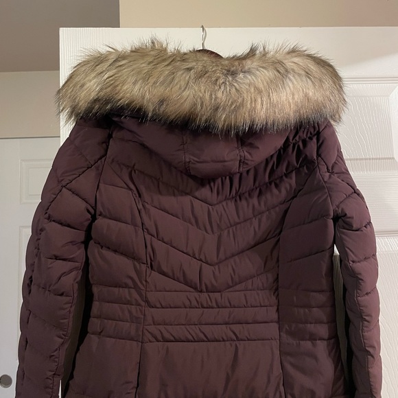 Laundry by Shelli Segal winter jacket with faux fur accent. Size small - Picture 2 of 16